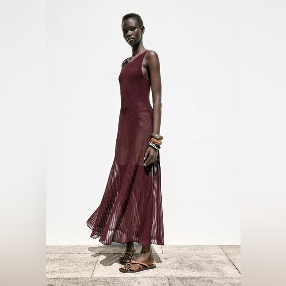 Zara Elegant Burgundy Maxi Dress Knitted Pleated fall casual dress